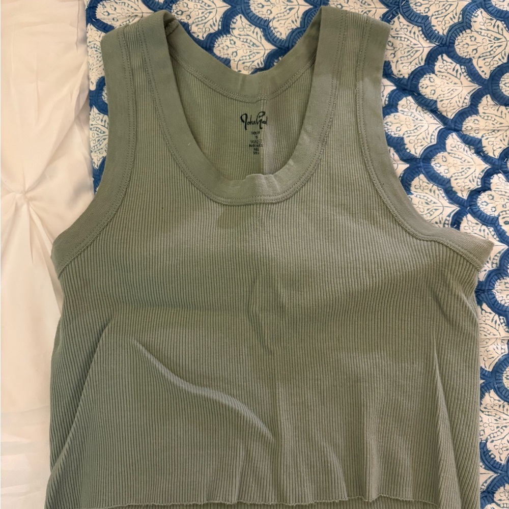 NWOT LIMITED EDITION brandy melville Connor tank